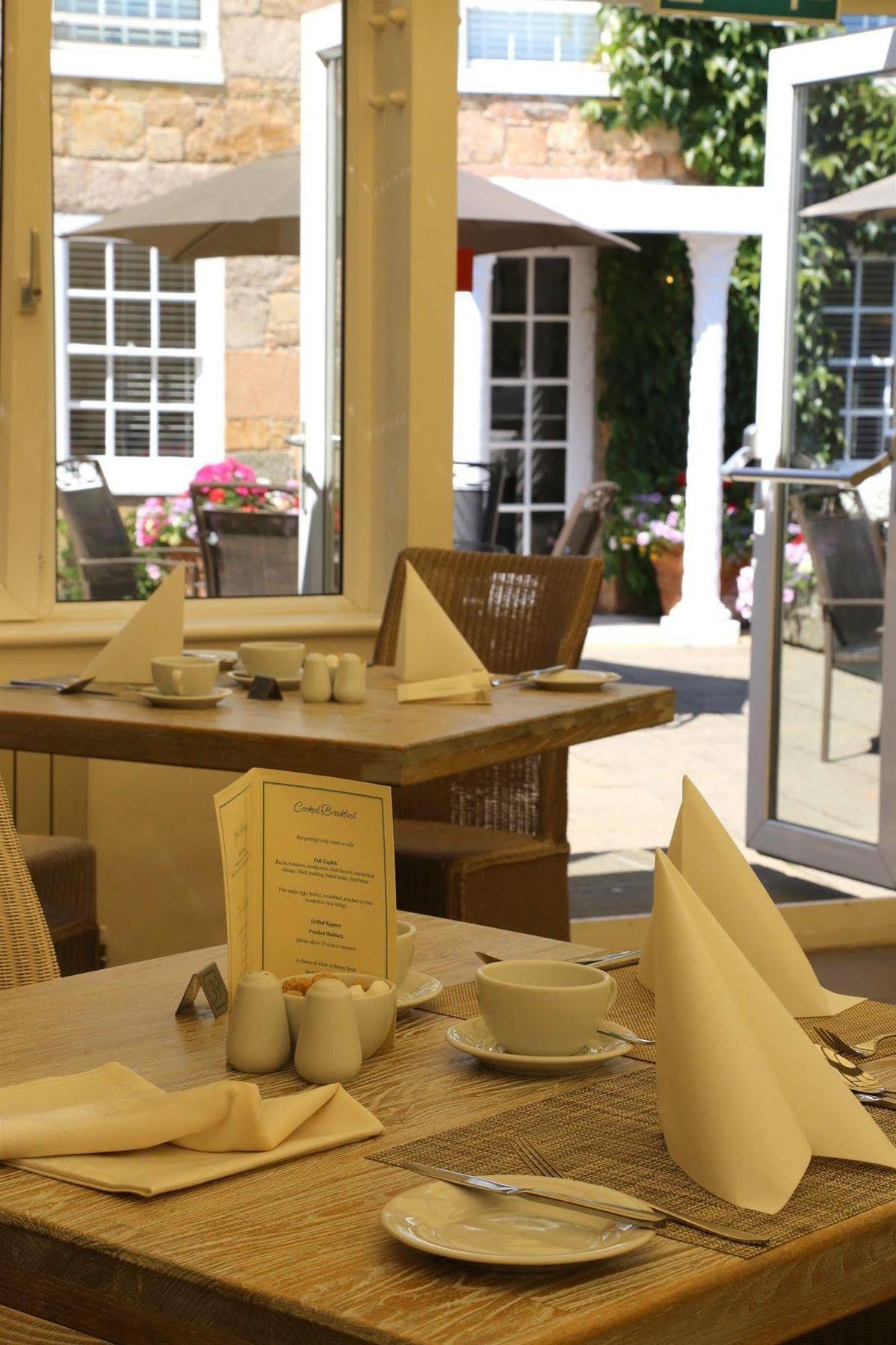 Hotel La Place St Aubin Eksteriør billede